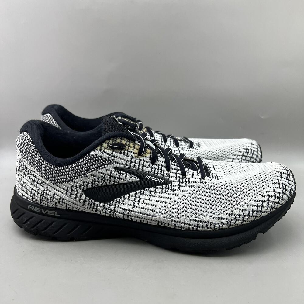 Brooks Revel 3 Running Shoes Men Size 13 D White Knit Comfort Cushion Sneakers